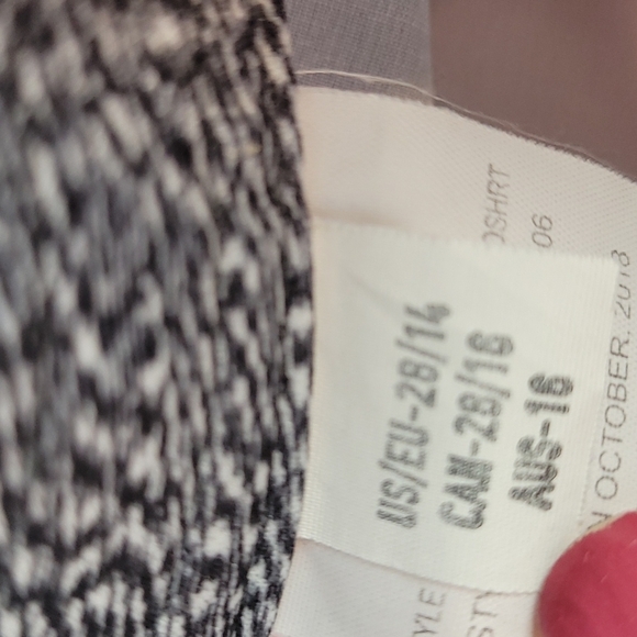 Volcom Pink & Gray Vert Vibes Men's Board Shorts Size 28 Small - Picture 8 of 10